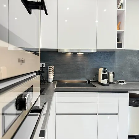 N33 Spacious Luxury 3br * بودابست