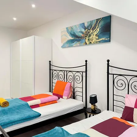 N33 Spacious Luxury 3br *