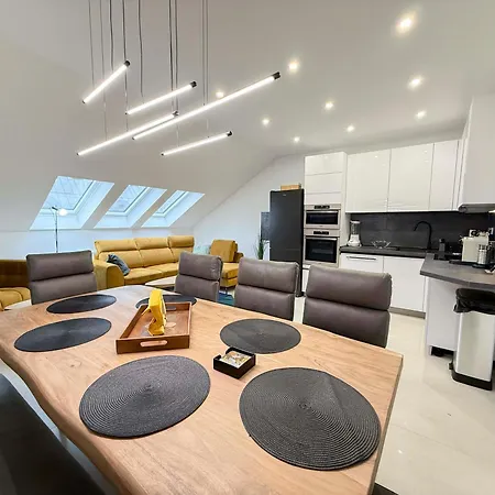 N33 Spacious Luxury 3br Lejlighed Budapest