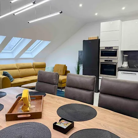 Appartement N33 Spacious Luxury 3br